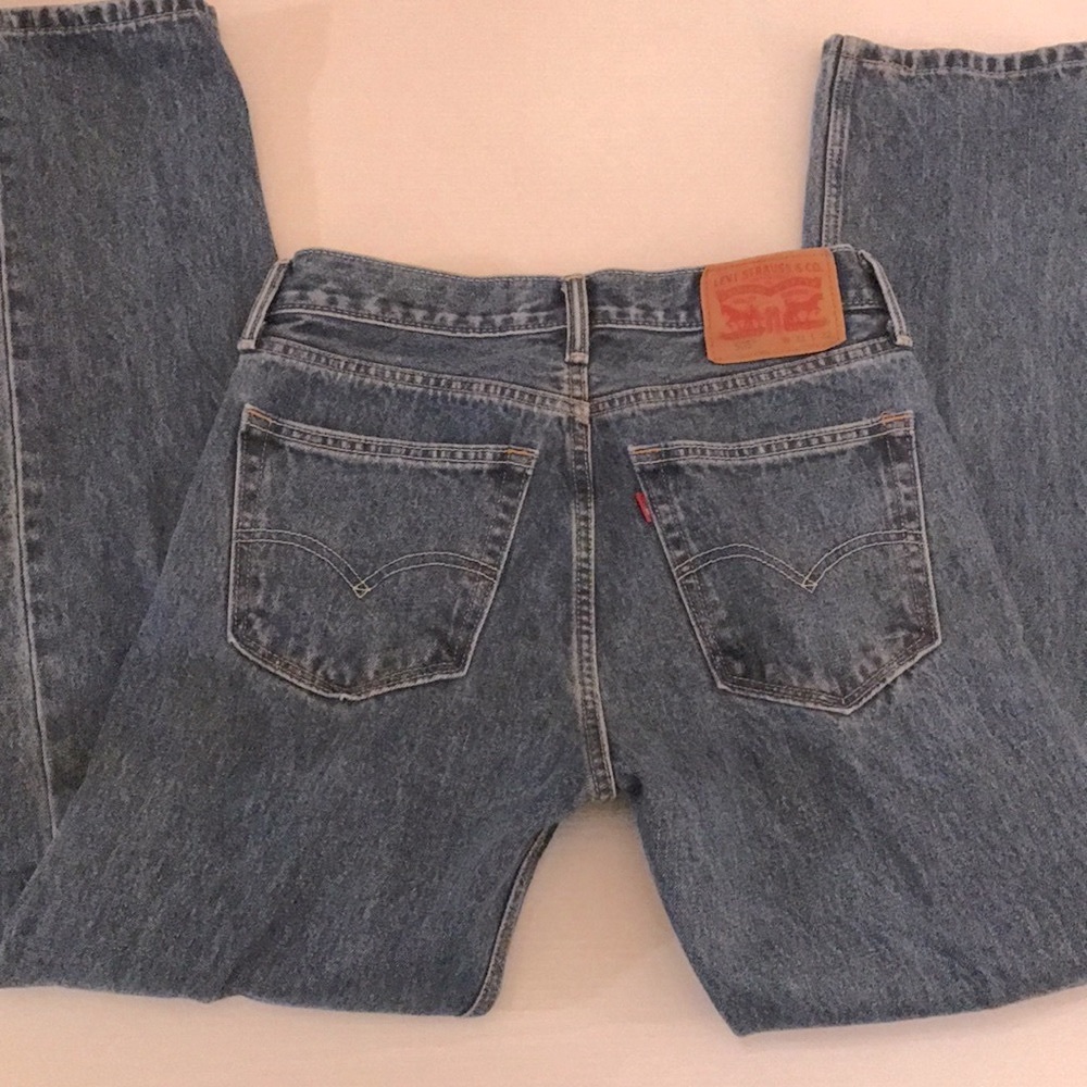 Levi Strauss & Co Mens  505 jeans size  W 31 L 32 EUC